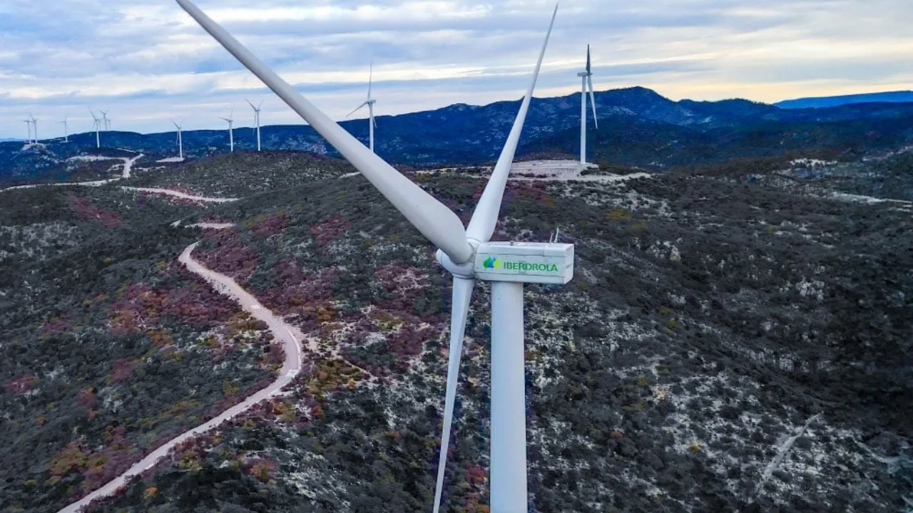 Iberdrola se va de México y Cox compra su infraestructura por 4 mil 200 millones de dólares