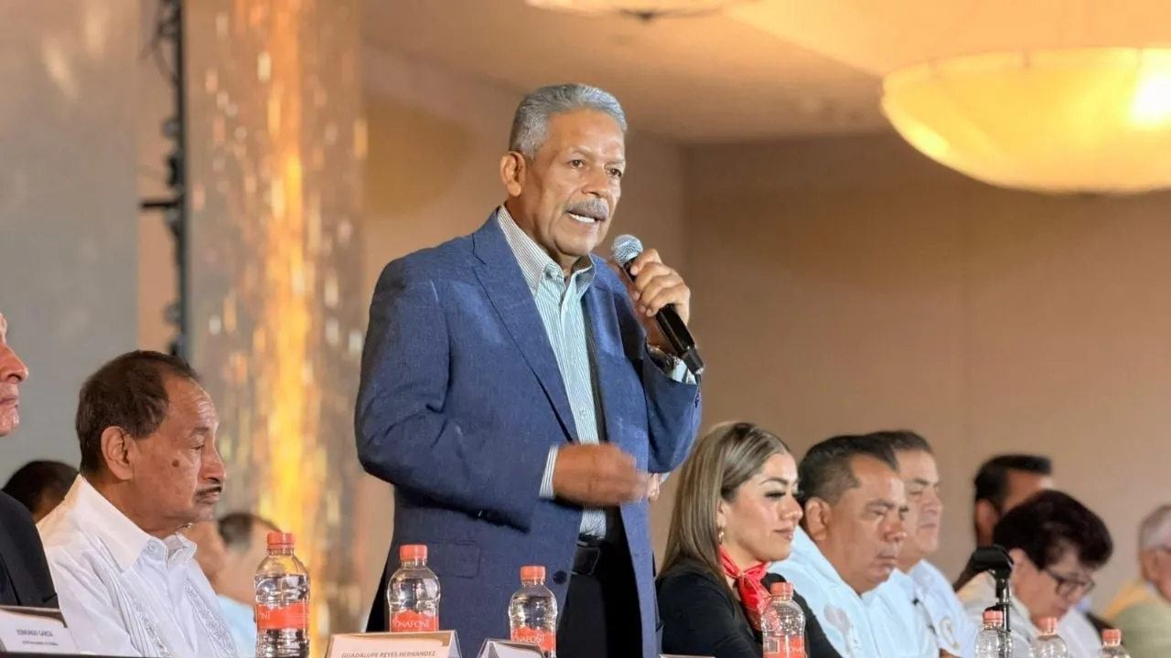 Tereso Medina asume la dirigencia nacional de la CTM