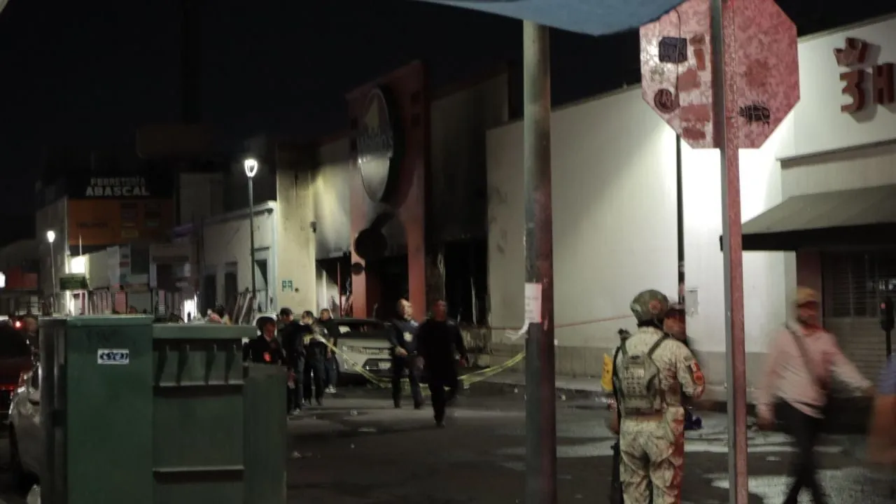 Incendio en tienda Waldo’s de Hermosillo deja 23 muertos y 12 lesionados