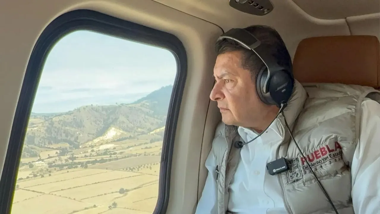 Armenta evade transparentar sus viajes en helicóptero