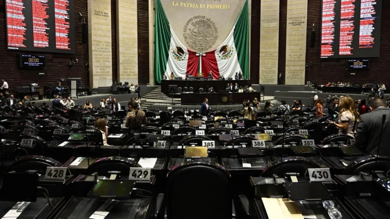 Pleno de la Cámara de Diputados prevé discutir el 21 de abril quintetas para consejeros del INE
