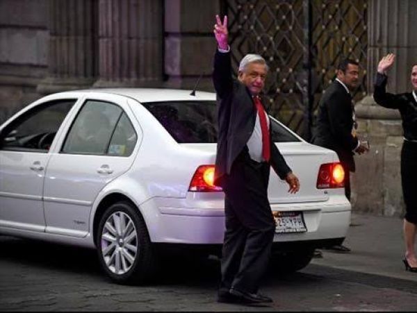 Auto de AMLO infringe la Ley 