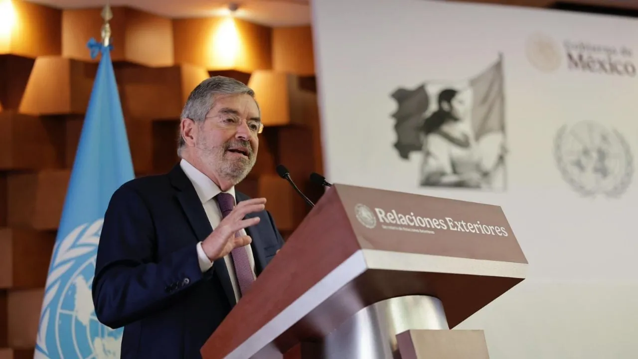 De la Fuente afirma compromiso de la 4T en DDHH, pese a rechazar postura del CED en desapariciones
