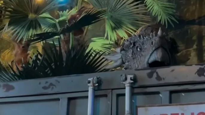Roban dinosaurio del Jurassic World Exhibition en Perisur; está valuado en dos millones de pesos