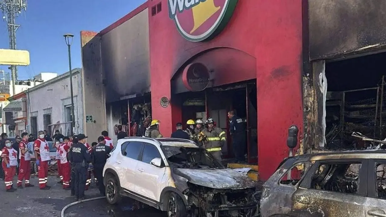 Cierran 68 tiendas Waldo’s en Sonora tras incendio donde murieron 23 personas