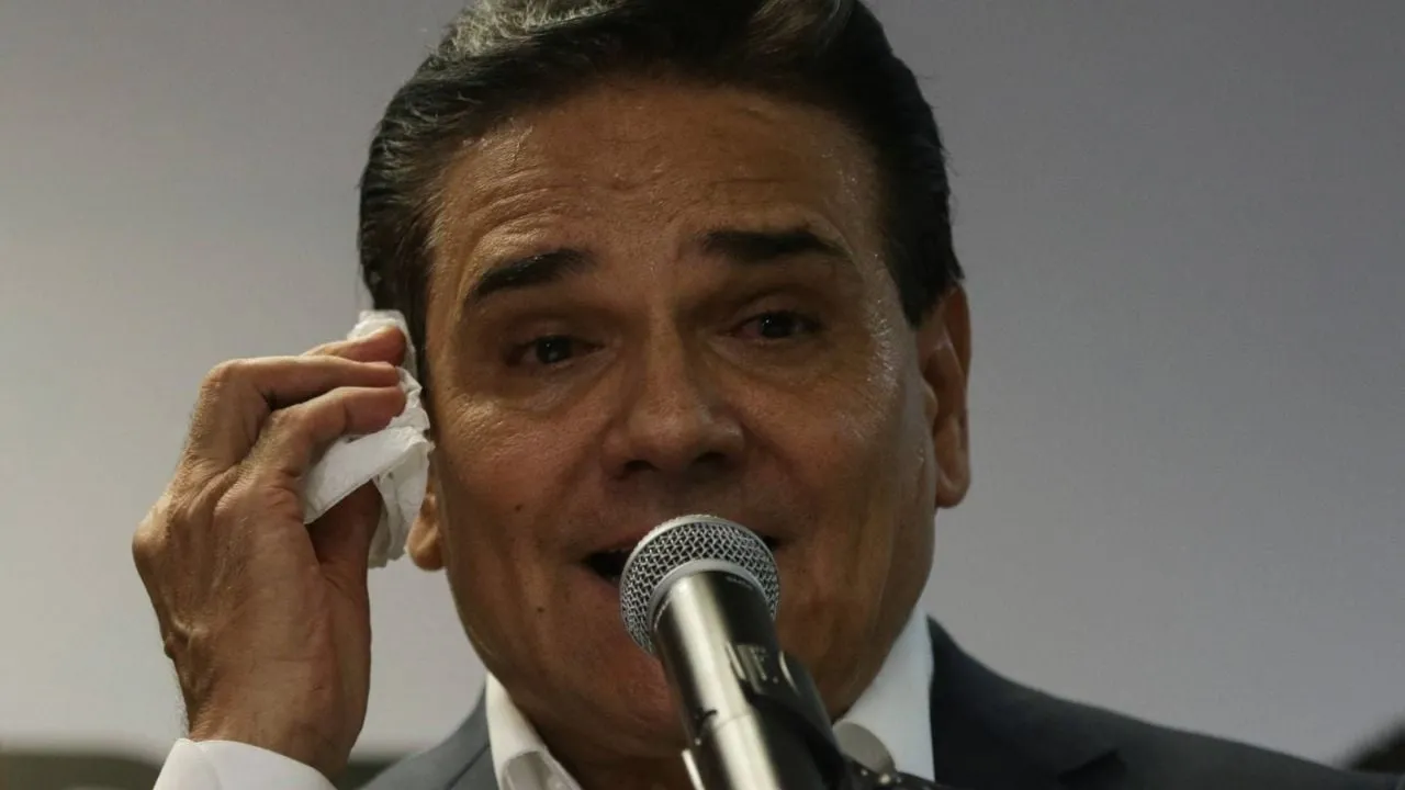 FGR pide vía libre para detener a Silvano Aureoles