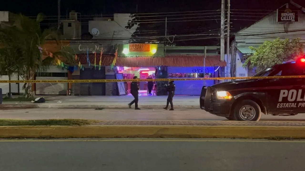 Asesinan a tres personas en bar de la zona turística de Tulum