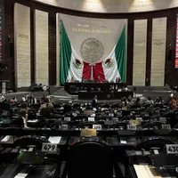Hugo Eric Flores deja Sección Instructora en pleno desafuero a 