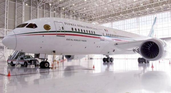 AMLO les quiere vender a los “fifis” el “avión presidencial”