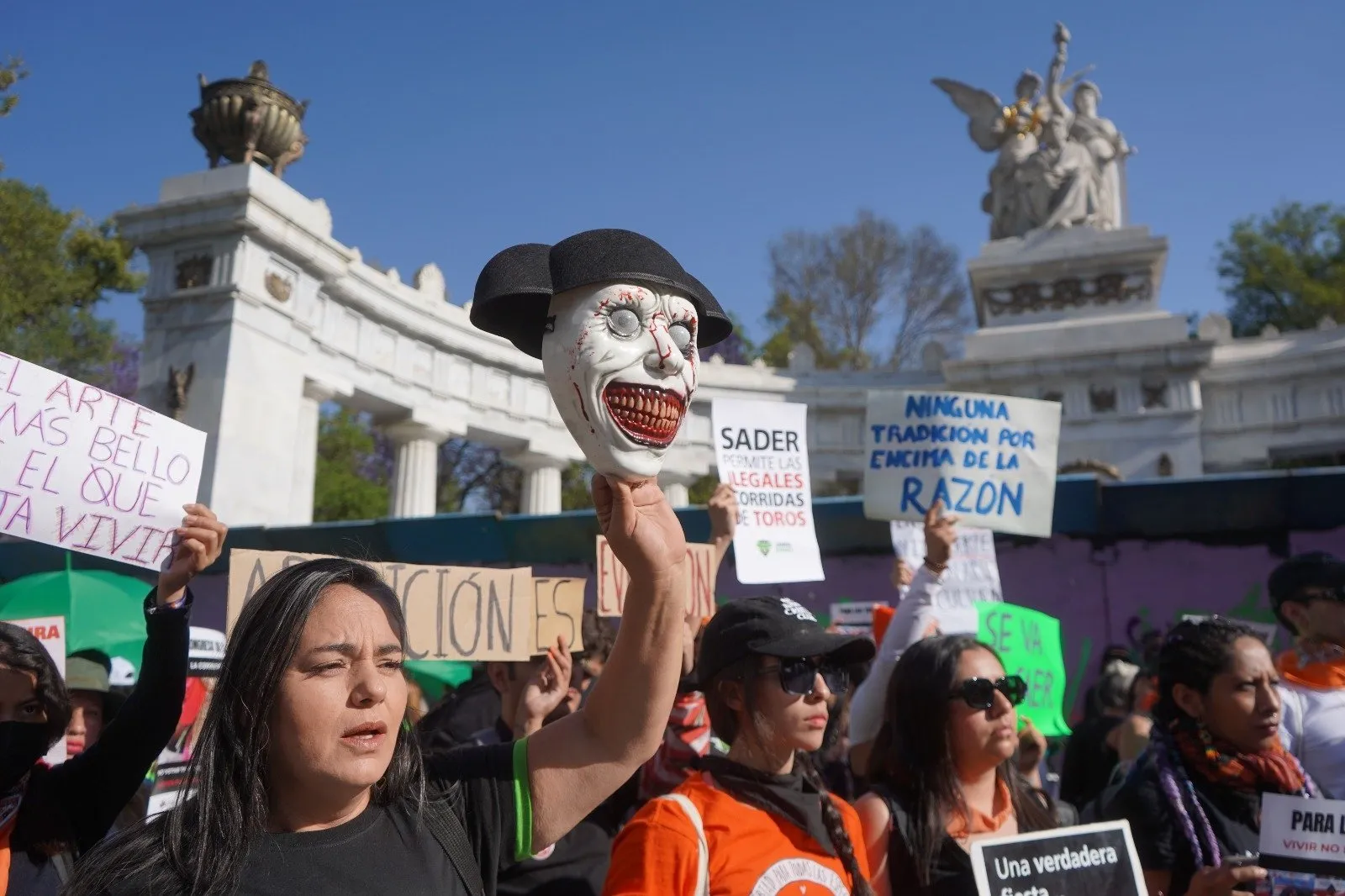Brugada celebra que Congreso de la CDMX frenó las corridas de toros con violencia