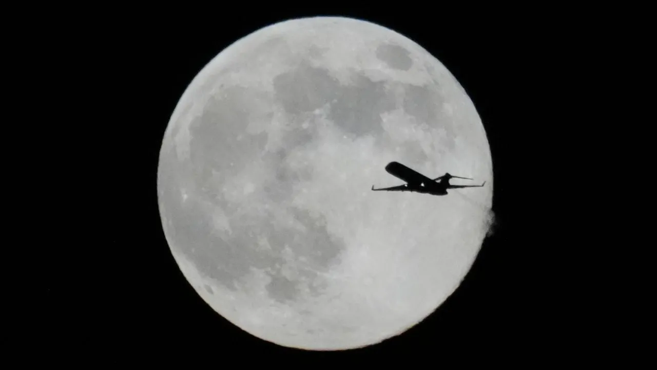 La primera lluvia de meteoros y Superluna del año coincidirán en enero