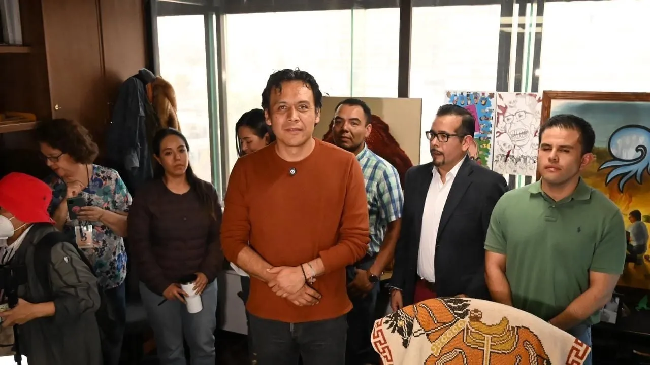 Nueva Derecha exige a la SEP revisar los libros de texto impulsados por Marx Arriaga