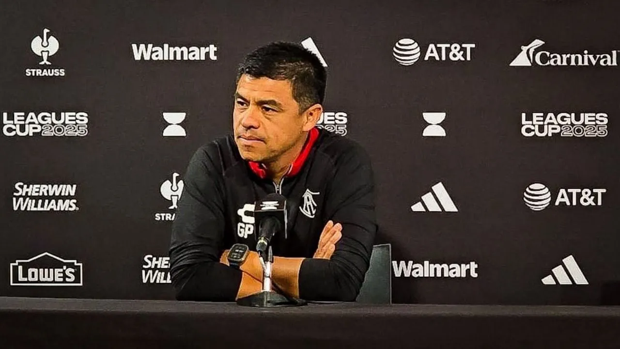 Gonzalo Pineda renuncia como director técnico del Atlas
