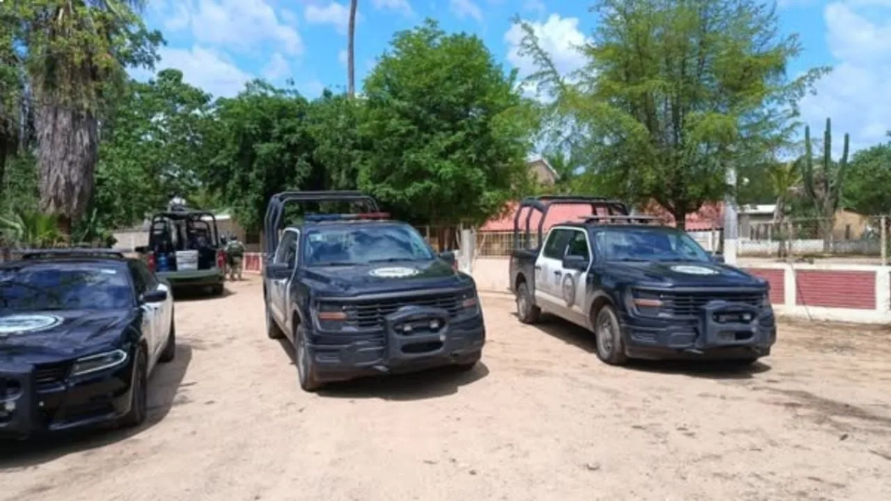 Periodistas quedan en medio de fuego cruzado en zona rural de Culiacán