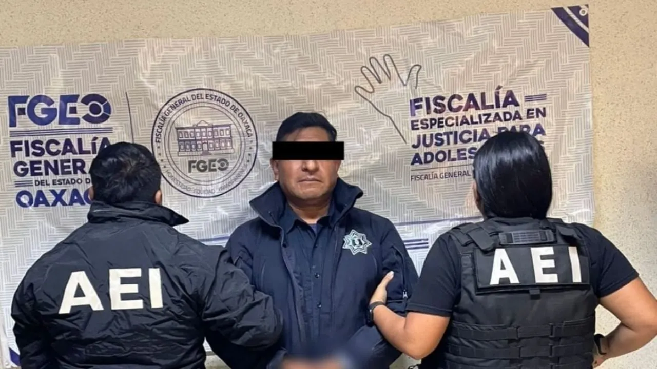 Capturan a comandante de policía acusado de abusar de una adolescente en Oaxaca