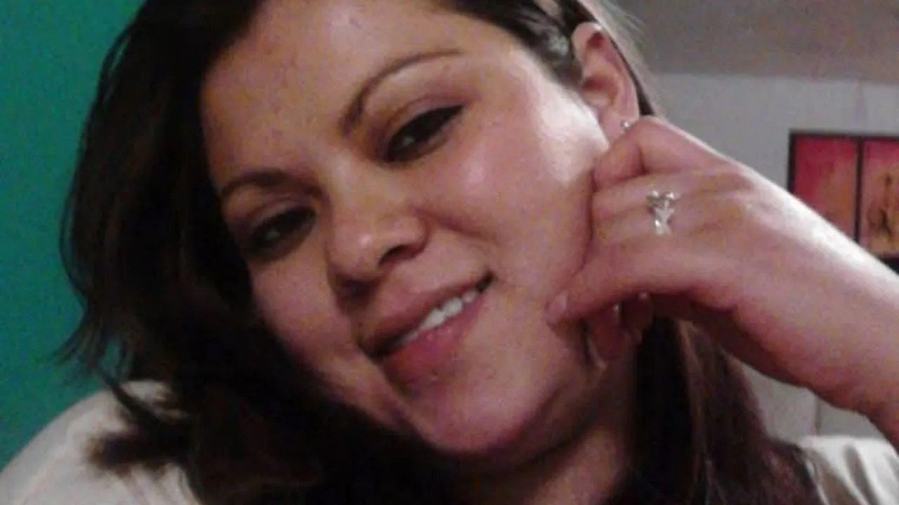 Madre de cuatro hijos muere por las quemaduras tras explosión de pipa en Iztapalapa