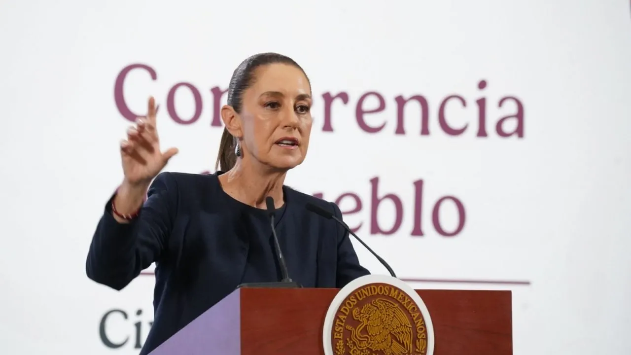 Sheinbaum anuncia aumento salarial del 9% a maestros: "Ojalá pudiéramos dar más"
