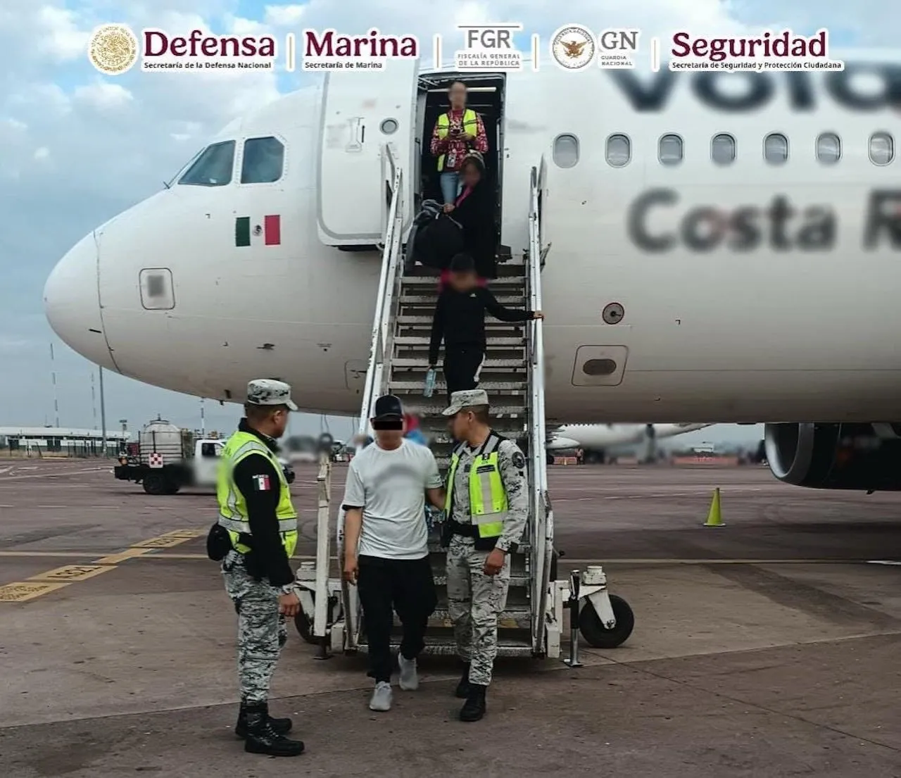 Este es el motivo que dio el pasajero que intentó secuestrar el avión de Volaris para desviarlo a EU