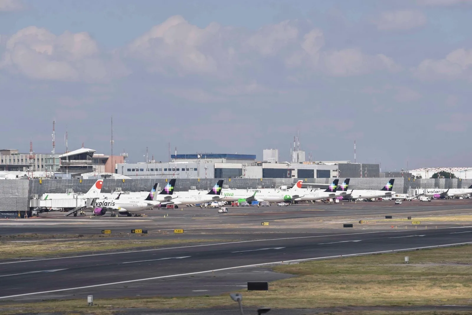 Los pasajeros pagarán más TUA en 2025 por volar desde el AICM