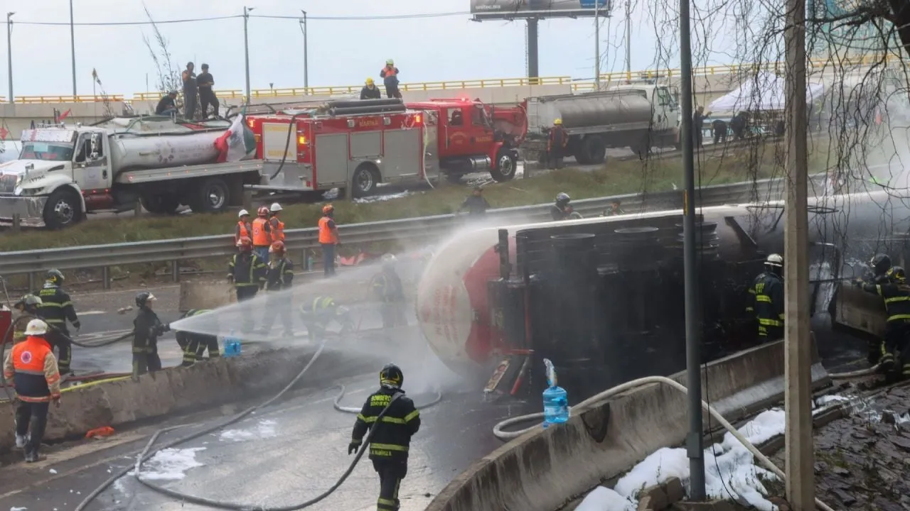 Tras explosión en Iztapalapa, gobierno de la CDMX alista plan para regular pipas de gas