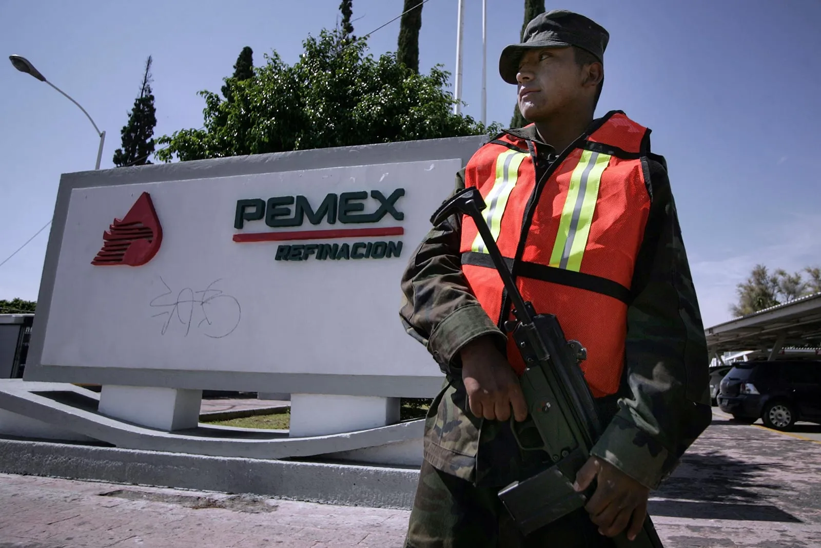 Moody’s: Si Pemex entra a guerra arancelaria de Trump comprometería los costos de los combustibles
