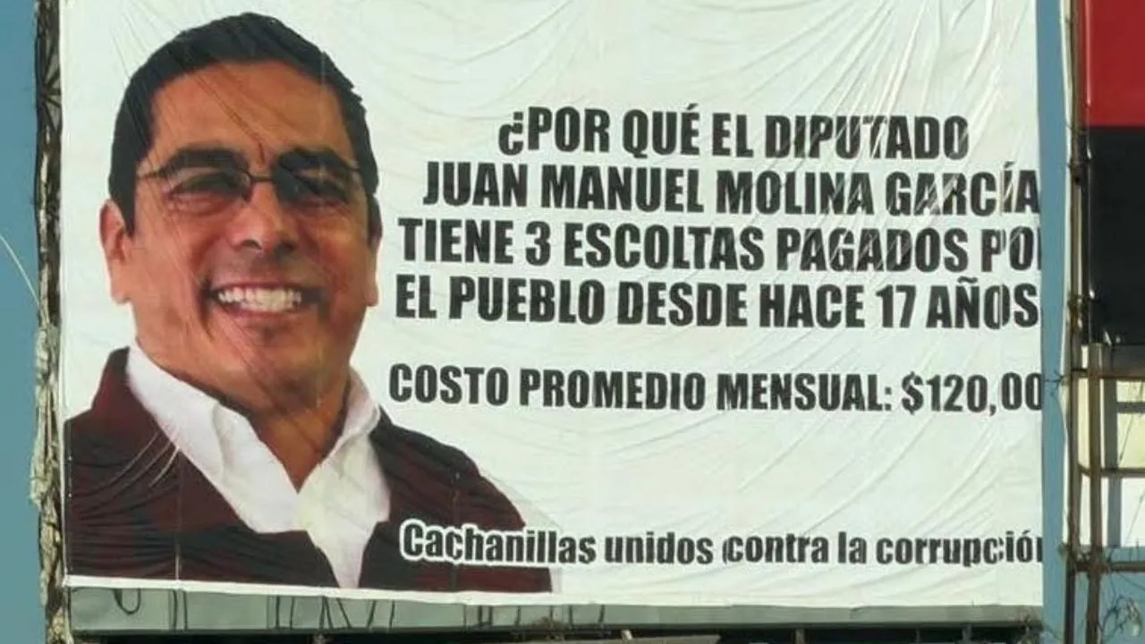 Exhiben gasto de escoltas de diputado morenista en un espectacular de Mexicali