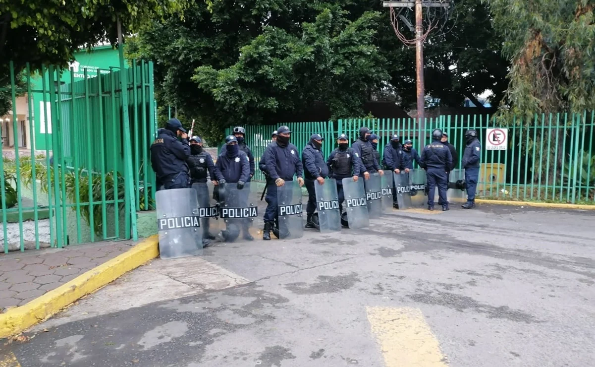 AMLO pide investigar desalojo de mujeres en sede de la CODHEM