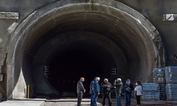 AMLO anuncia tren eléctrico en CDMX y Edo Mex.