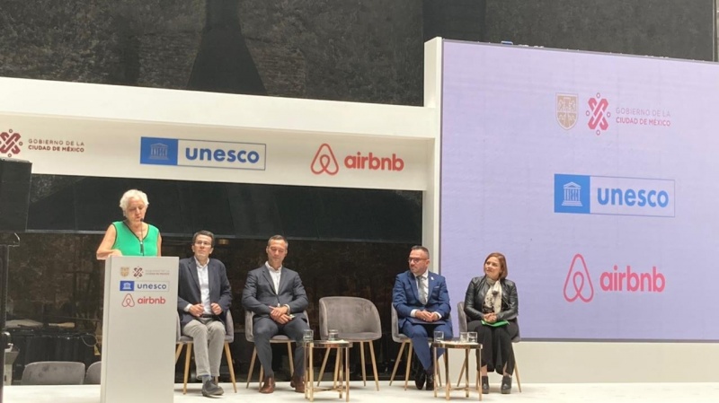 Ciudad de México firma alianza con Airbnb y UNESCO