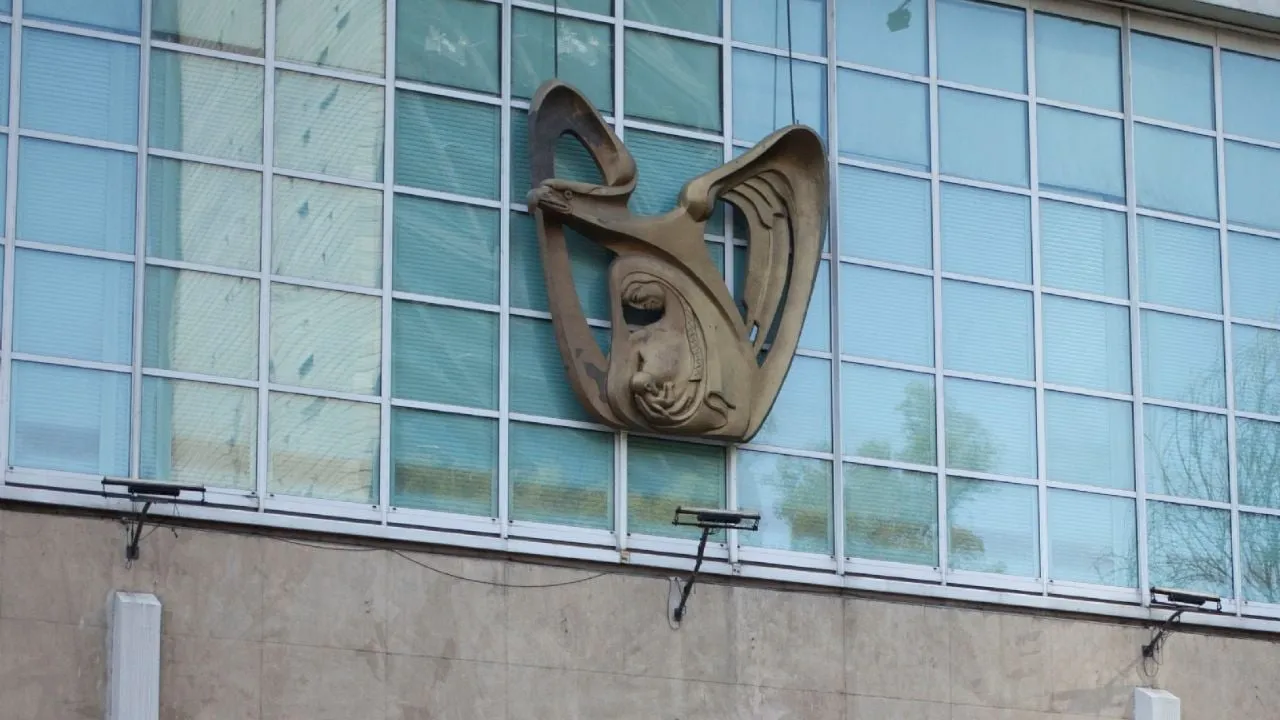 Hackean y venden información de 20 millones de pensionados del IMSS