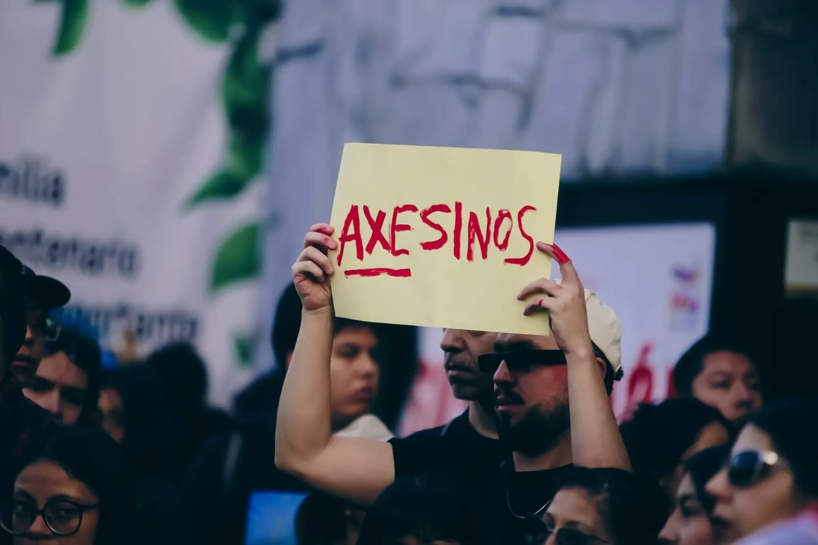 Periodistas musicales exigen que muerte de fotógrafos en Axe Ceremonia no quede impune