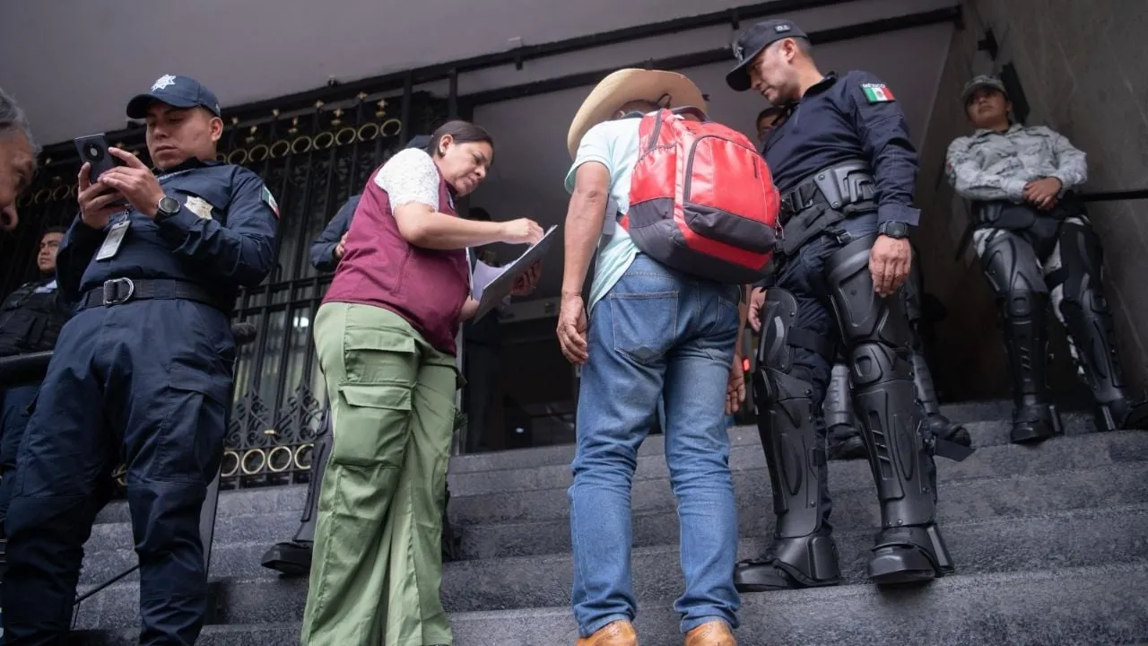 Segob, SEP e ISSSTE ofrecen mantener las “puertas abiertas” a la CNTE