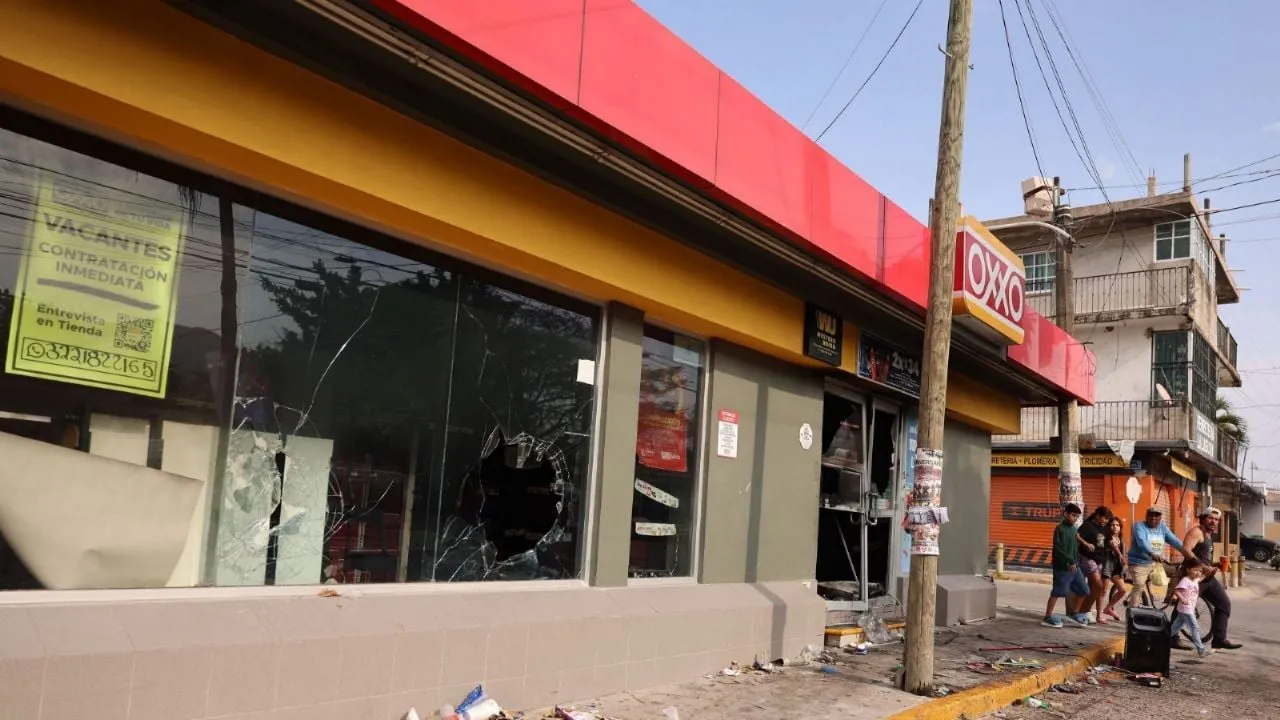 FEMSA reporta 200 incidentes en Oxxo por la narcoviolencia