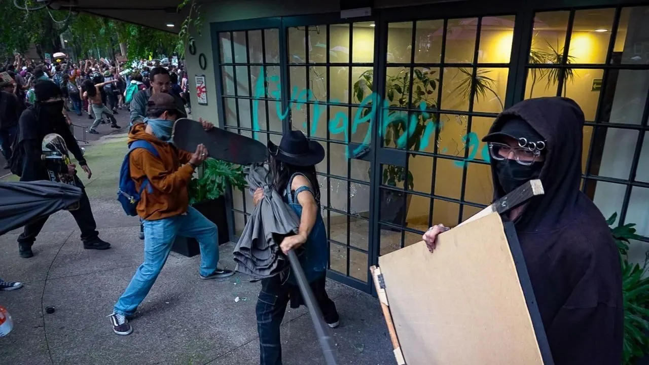 El Frente por la Vivienda Joven reivindica la lucha radical contra la gentrificación en la CDMX