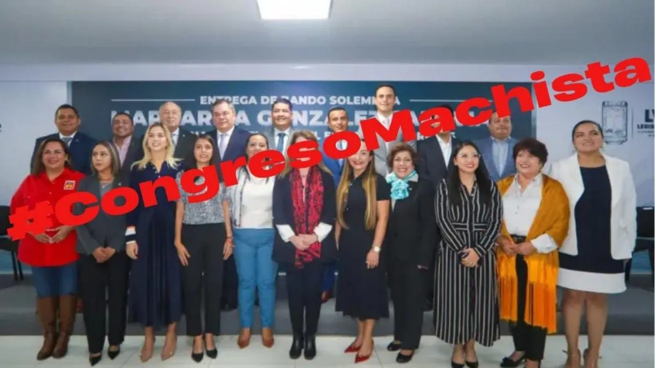 Reciben con protestas a diputado panista de Morelos que propone extingir Instituto de la Mujer