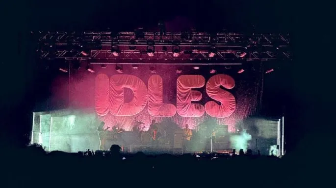 Idles, su rock hace temblar al Pepsi Center del WTC