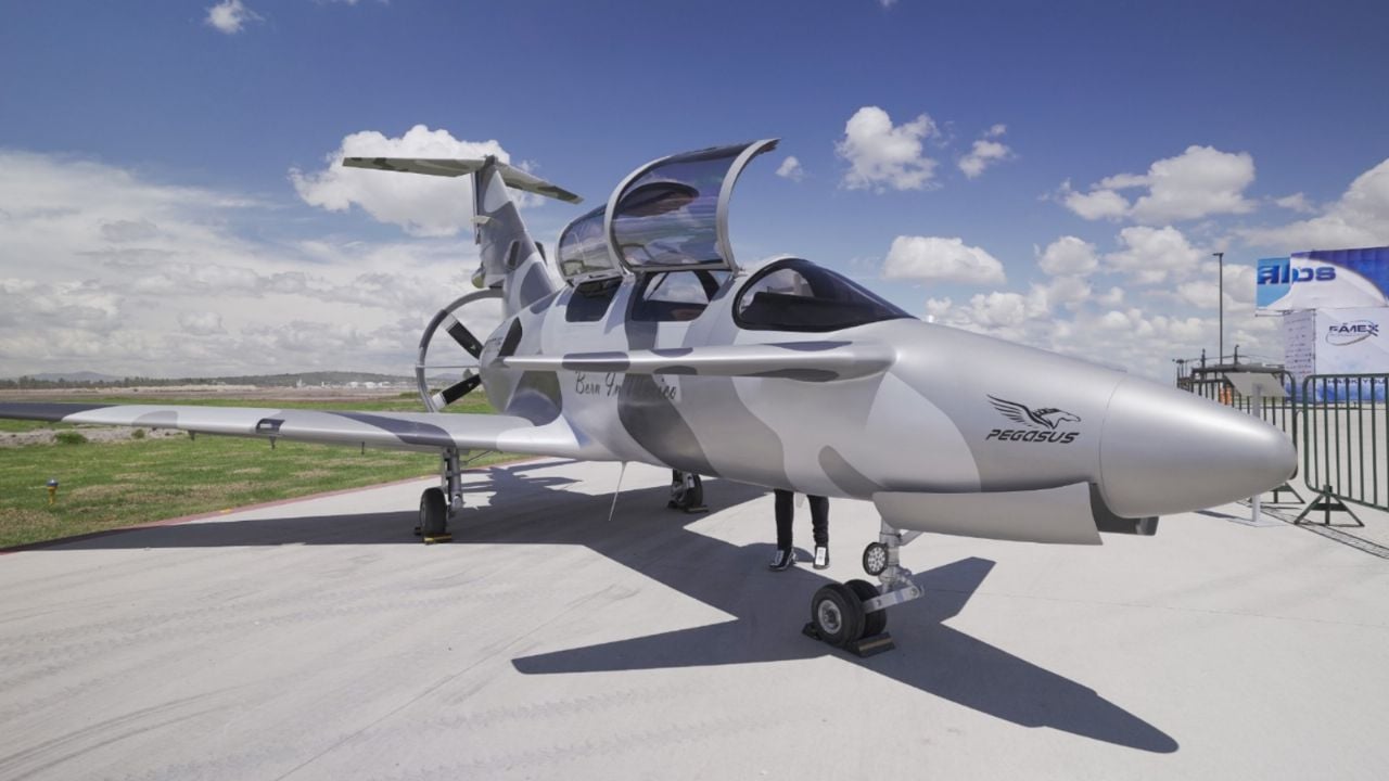 Primer avión diseñado y fabricado completamente en México saldrá al mercado en 2026