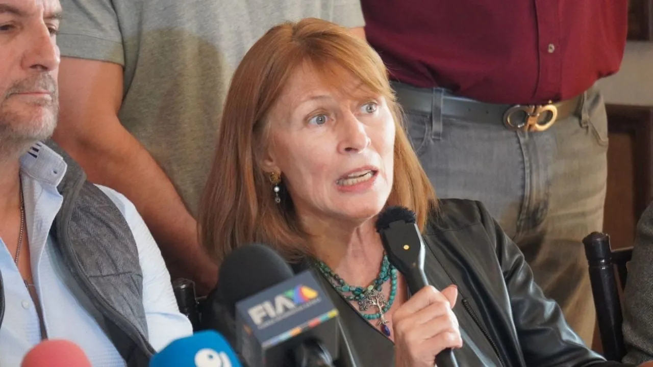Tatiana Clouthier se destapa como aspirante a la gubernatura de NL por Morena en 2027