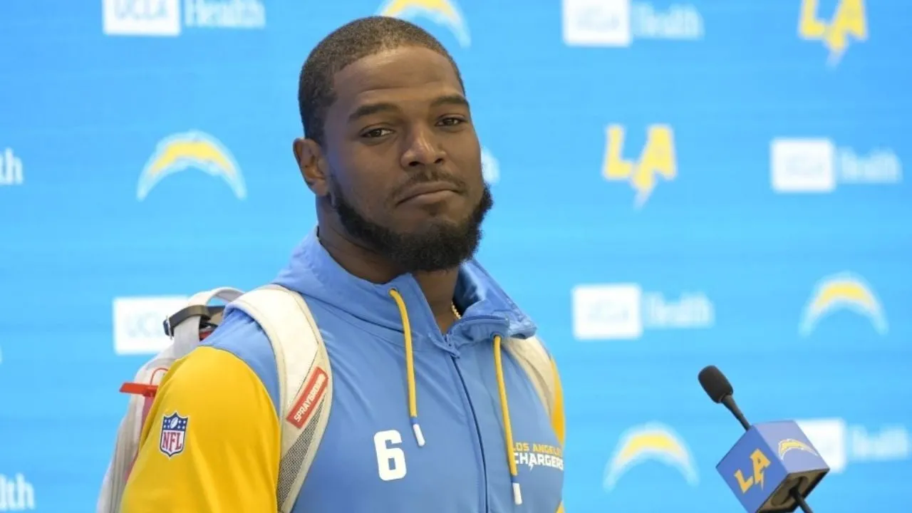 Denzel Perryman, linebacker de los Chargers, fue arrestado por portación de armas