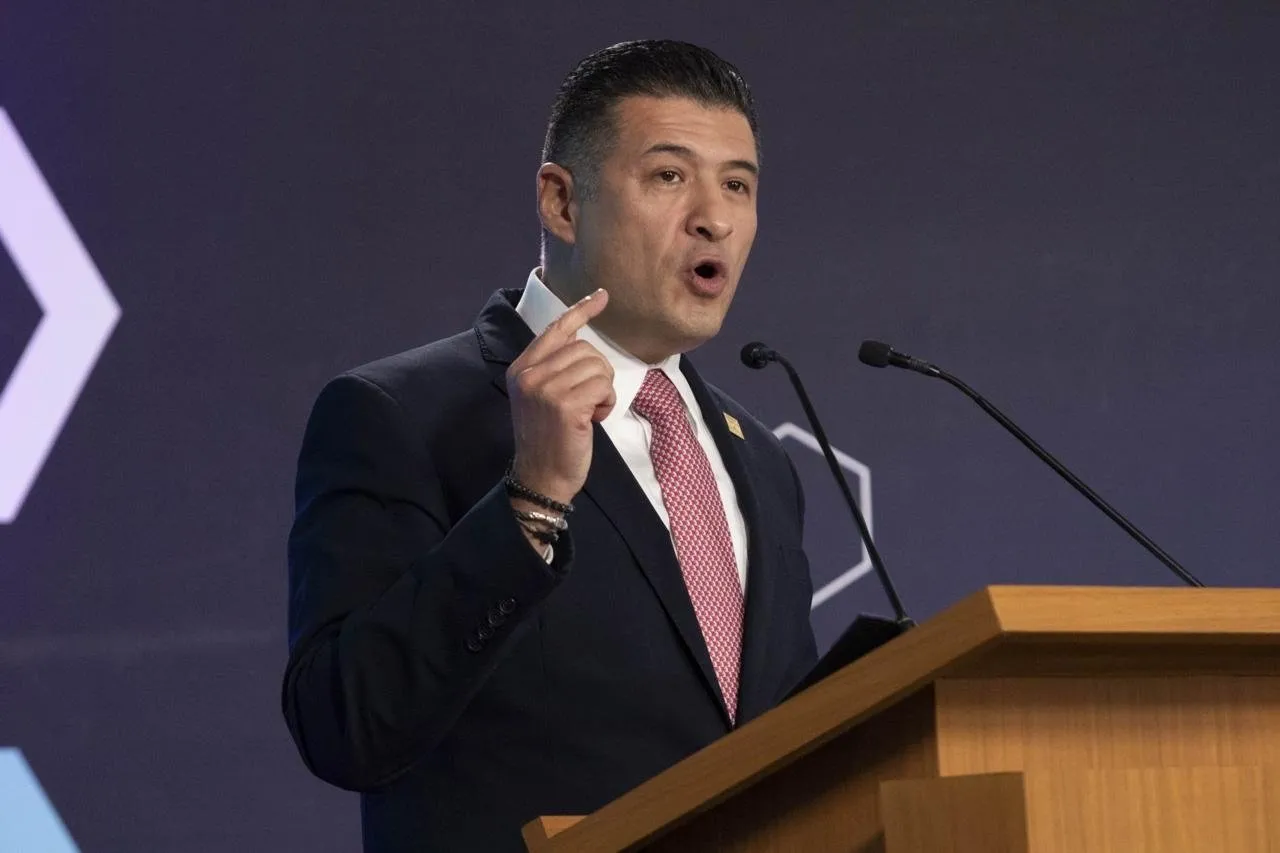 “Hoy es un día triste para la democracia”: comisionado presidente del INAI