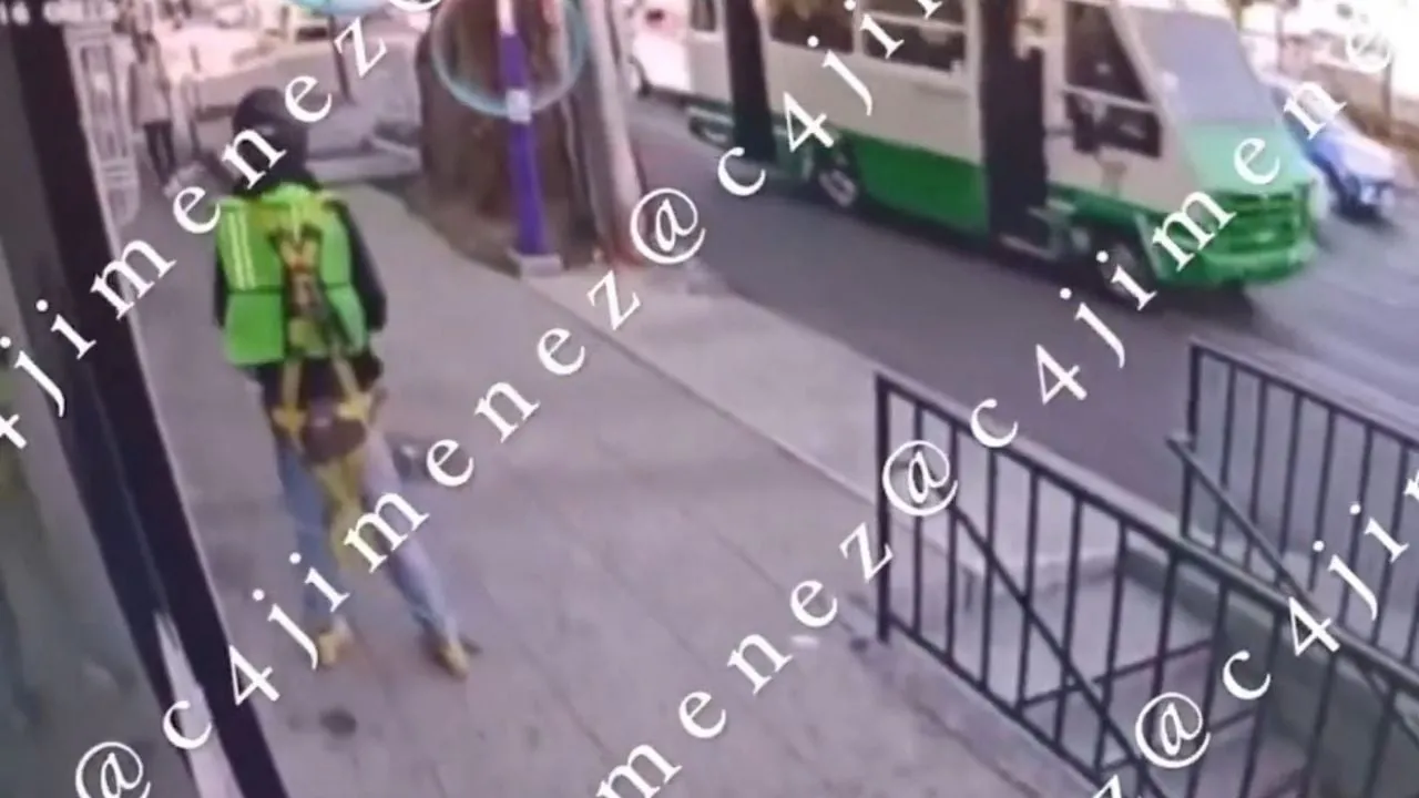 Presunto sicario acechaba desde días antes a Ximena y José; revelan nuevo video