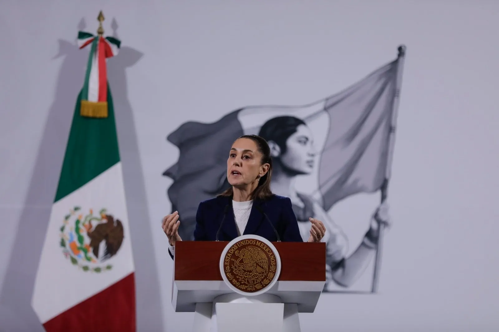“¿Por qué requieres 10 mil millones de pesos?”: Sheinbaum al INE sobre elección judicial