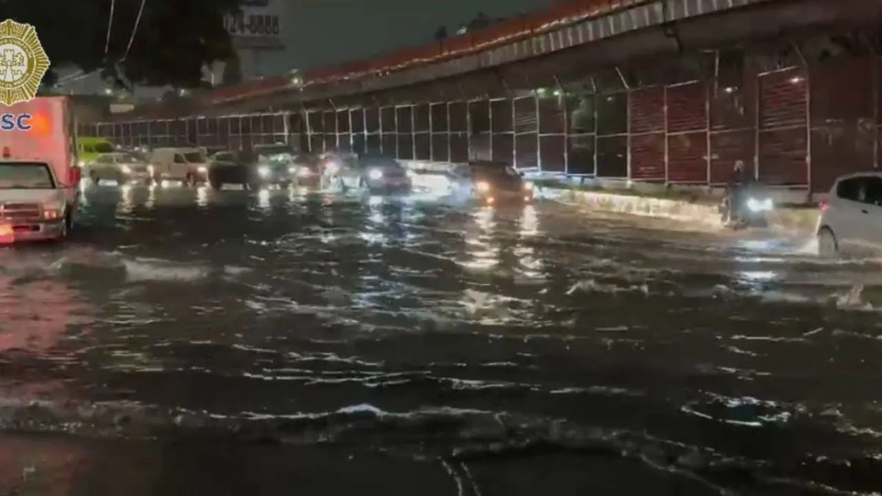Tormentas provocan inundaciones y la suspensión del servicio en la Línea A del Metro (Videos)