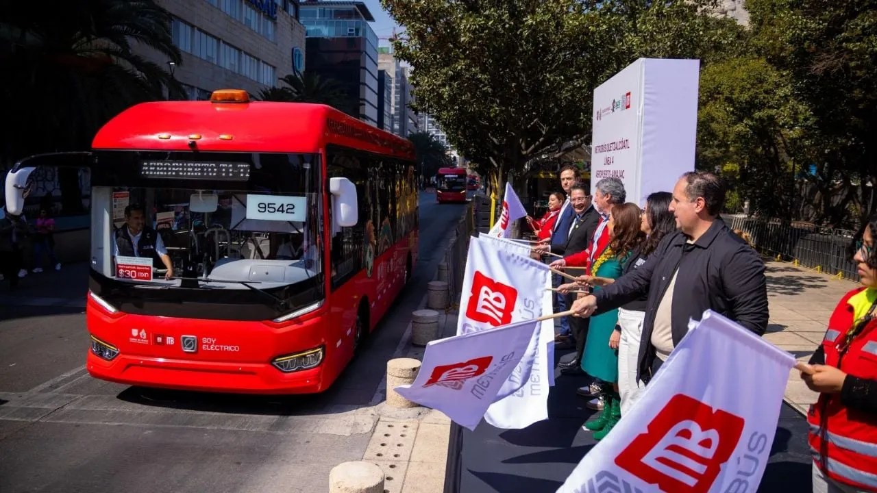 Advierten que operadores de la Ruta Quetzalcóatl del Metrobús enfrentan dificultades operativas