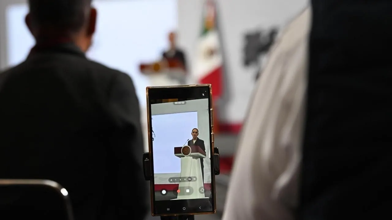 “Es un ejemplo”: Sheinbaum reconoce a Fátima Bosch por “alzar la voz” en Miss Universo