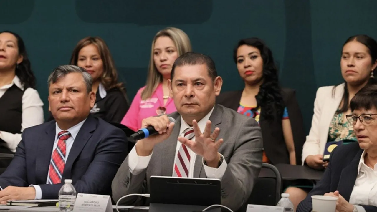 Proyectos de cablebús y ecoparques en Puebla se harán sin endeudar al estado: Alejandro Armenta
