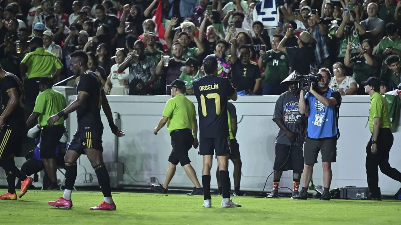 Con gol de Pineda, México derrota 1-0 a Turquía en partido de preparación para la Copa Oro