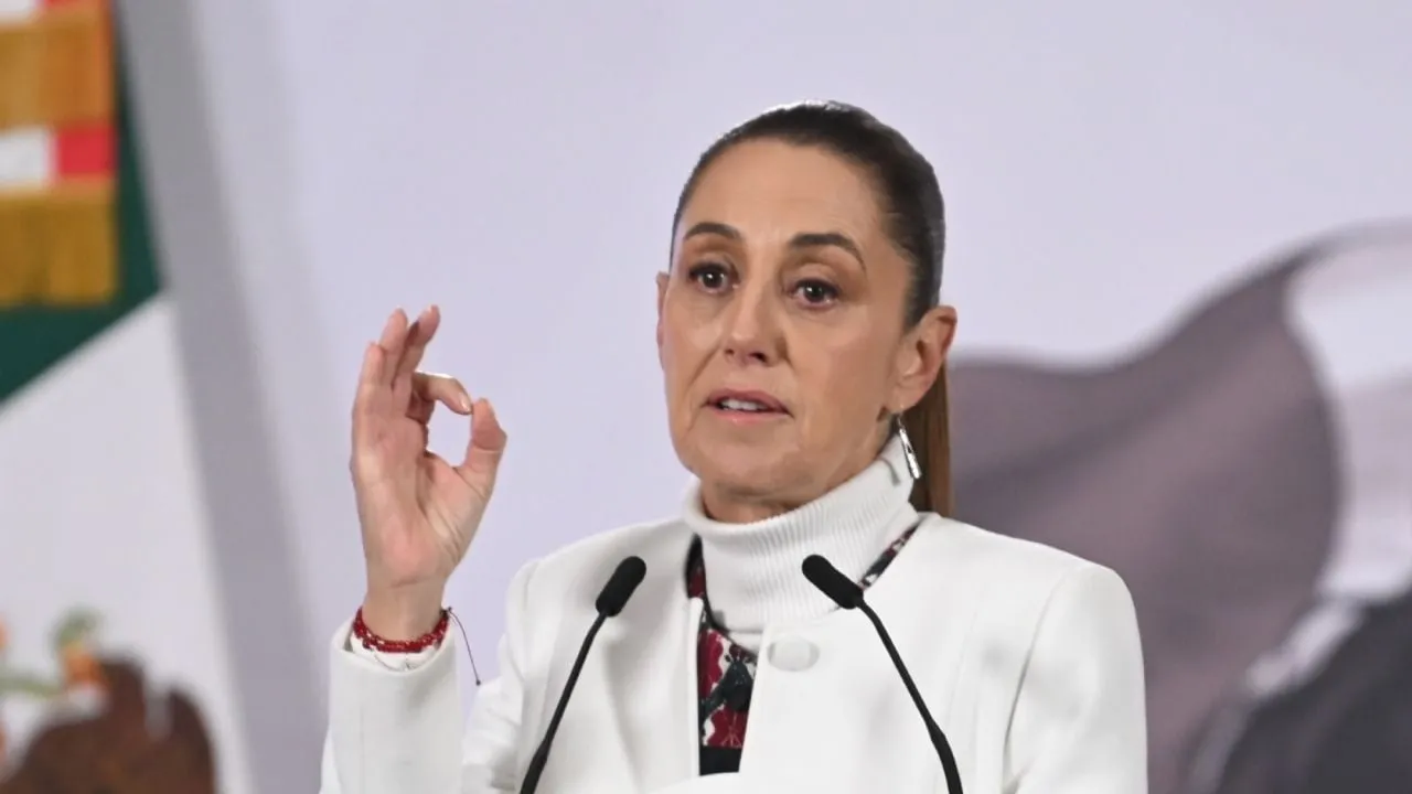 Sheinbaum confirma que hubo siete bloqueos carreteros tras la muerte de “El Mencho”, líder del CJNG