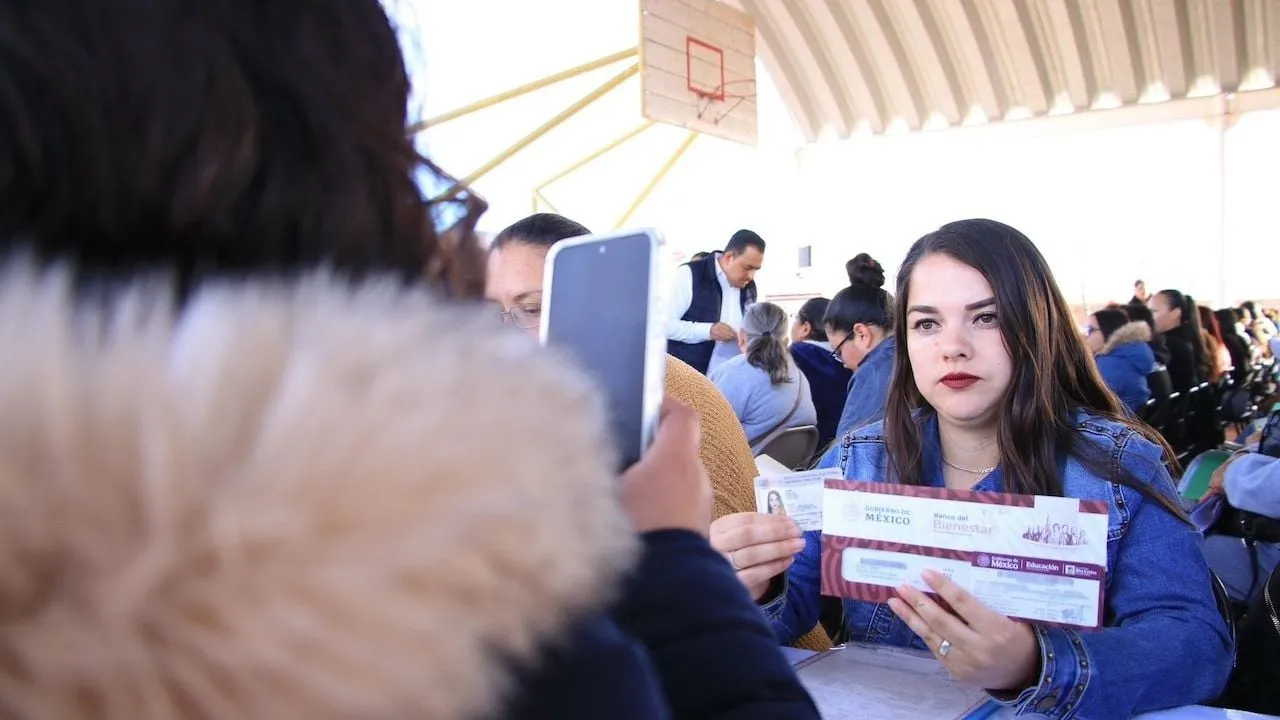 Calendario de pagos Becas Bienestar: así se harán los depósitos de diciembre 2025