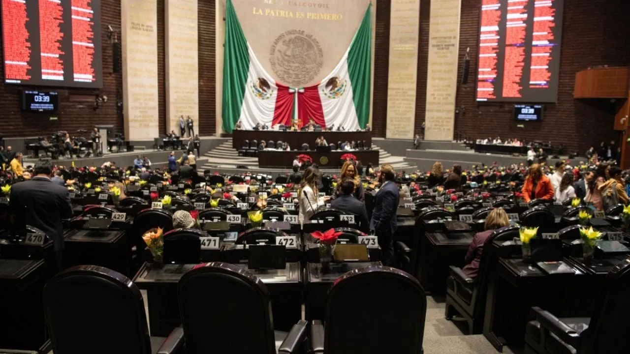 Se retrasa la entrega del paquete económico al Congreso; se hará cerca de la media noche